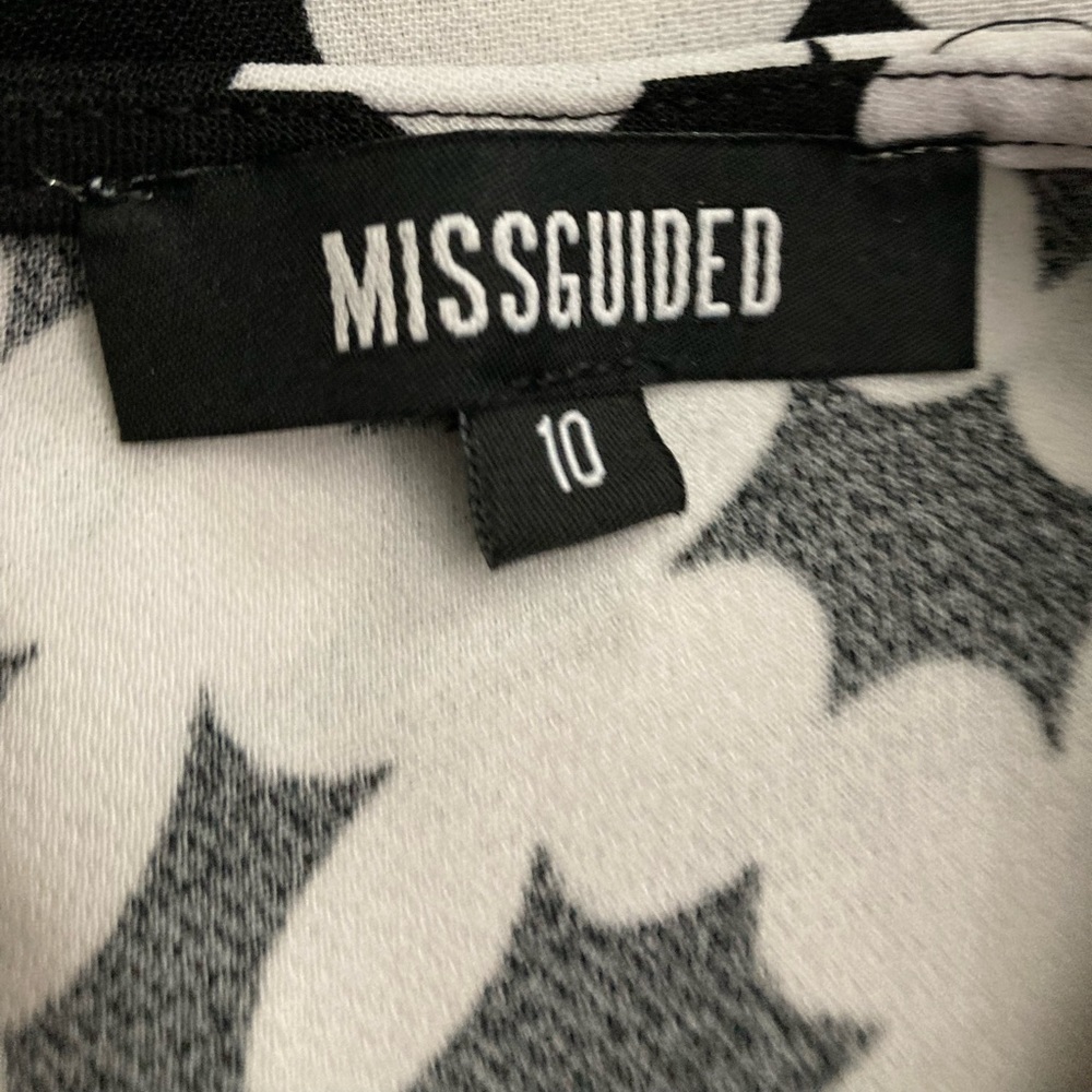 MISSGUIDED - Picture 9 of 9